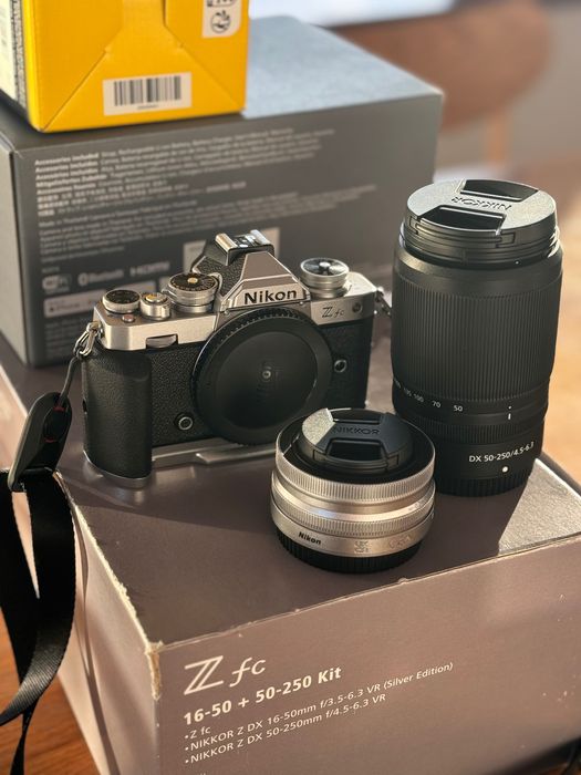 NIKON Z fc + Obiektyw 16-50mm f/3.5-6.3 Srebrny + 50-250mm f/4.5-6.3