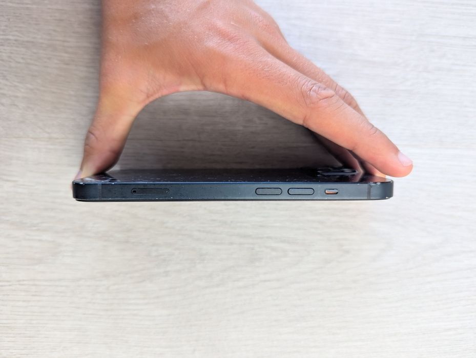 Iphone 13 traseira partida