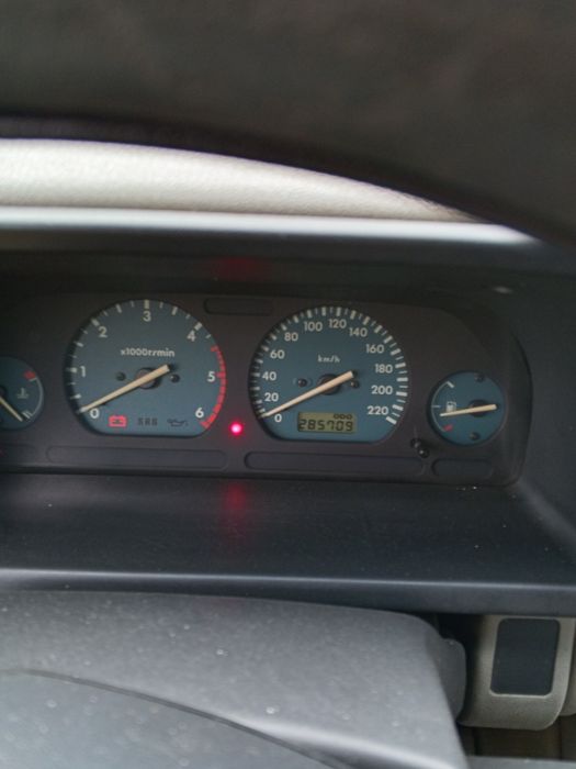 Land Rover Frilender 1   2000p