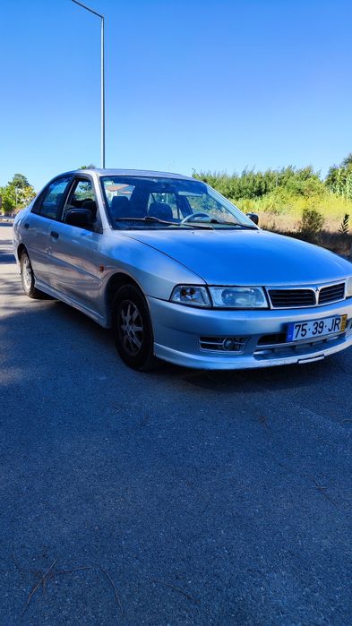 Mitsubishi lancer (BOM ESTADO)