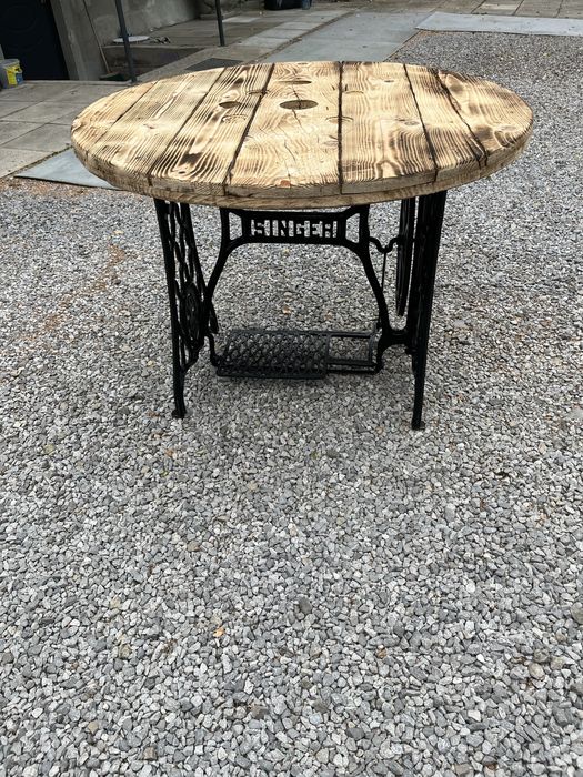 Stół z maszyny Singer