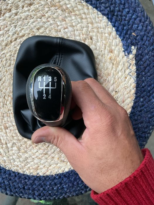 Ручка кпп кожух чохол Skoda Fabia practic roomster пасажирів вантажів