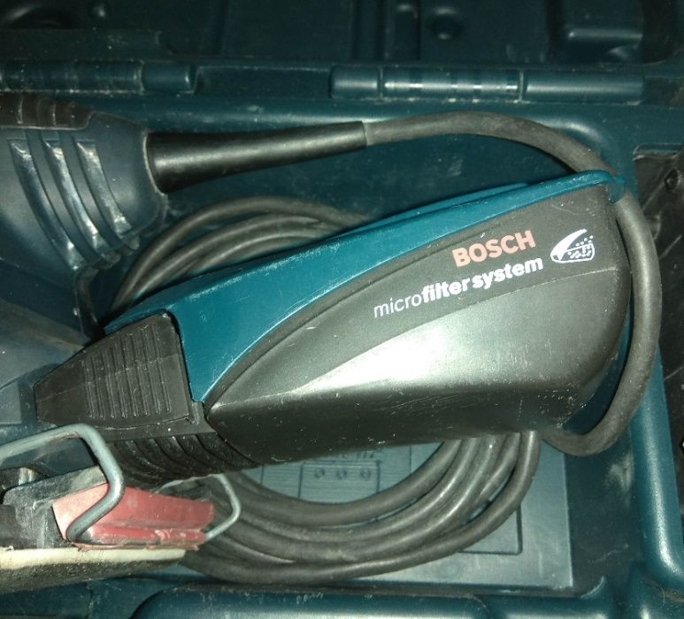 Шлифмашина вибрационная Bosch GSS 140 A Professional