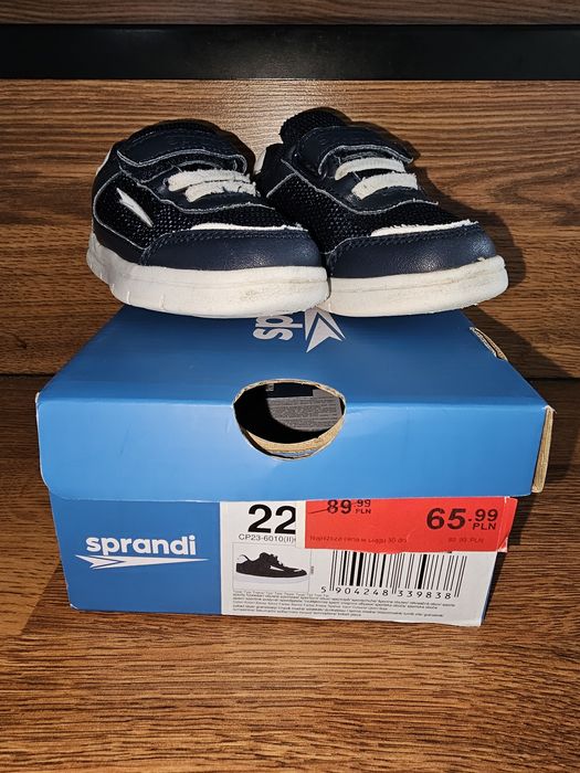 Buty adidasy 22 13.7 cm