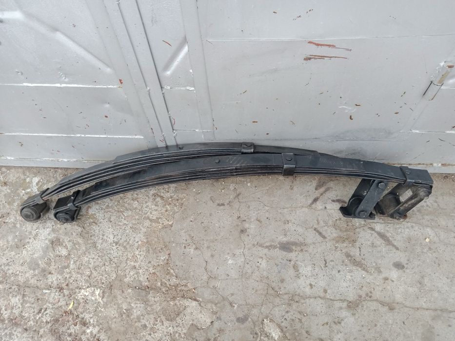 Задние рессоры УАЗ Хантер / Патриот