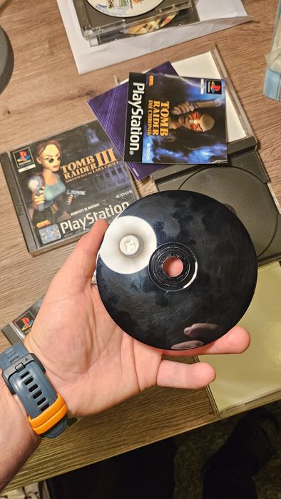 Tomb raider 1,2,3,4,5 na ps1