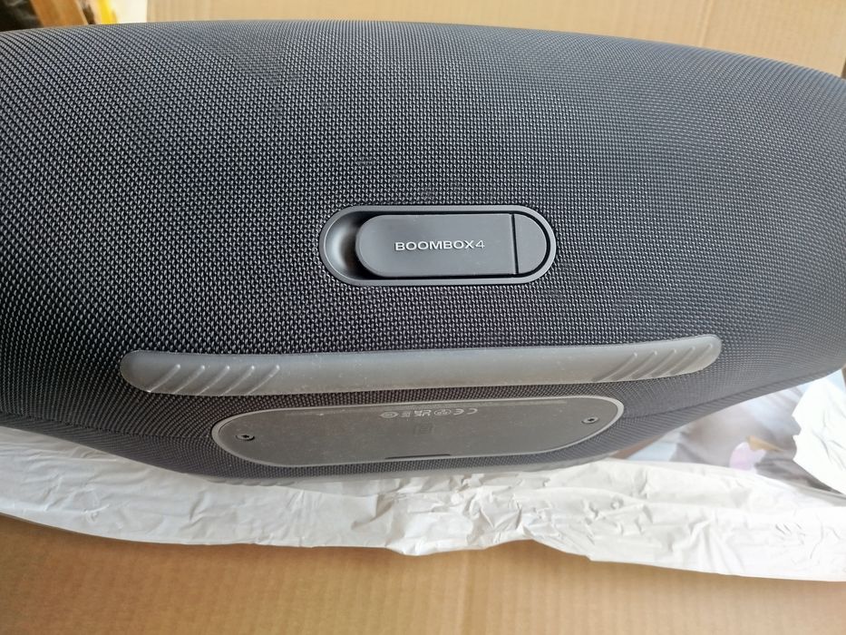 JBL Boombox 4 nova