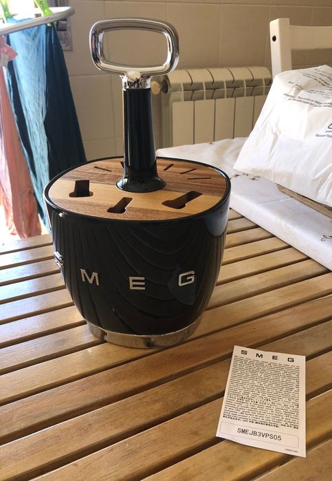 SMEG Preto Bloco Talheres