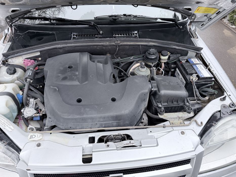 Chevrolet  Niva 4#4  1.7 г/б 2007г