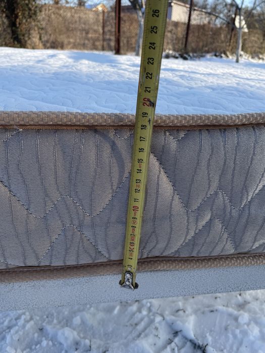 Ліжко металеве з матрасом