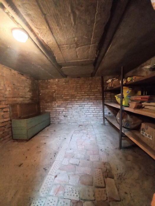 Гараж 20 кв.м ,Оболонь , ГК Деснянський, вул.Озерна,3