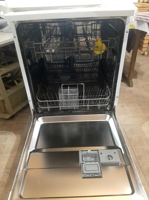 Maquina lavar loiça Hisense