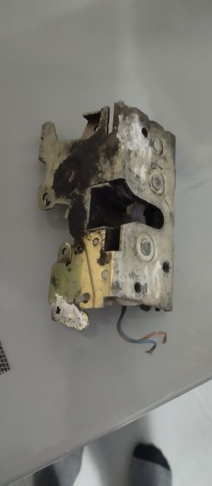 Замок дверей Віто 638