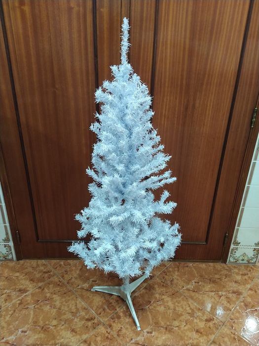 Árvore de Natal 140cm casa quarto apartamento vivenda escritório.