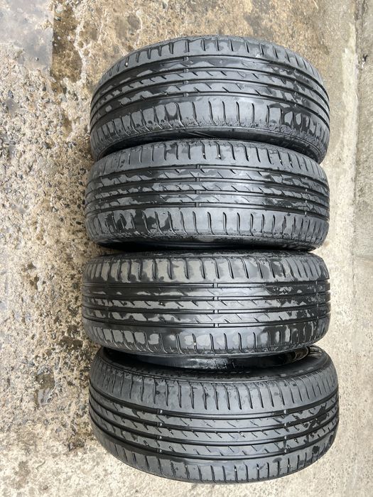 Комплект літніх шин Nexen 215 60 R16