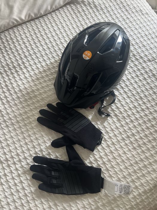 Bicicleta aro 29 + luvas + capacete