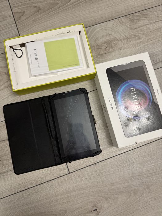 Лот старої техніки на деталі