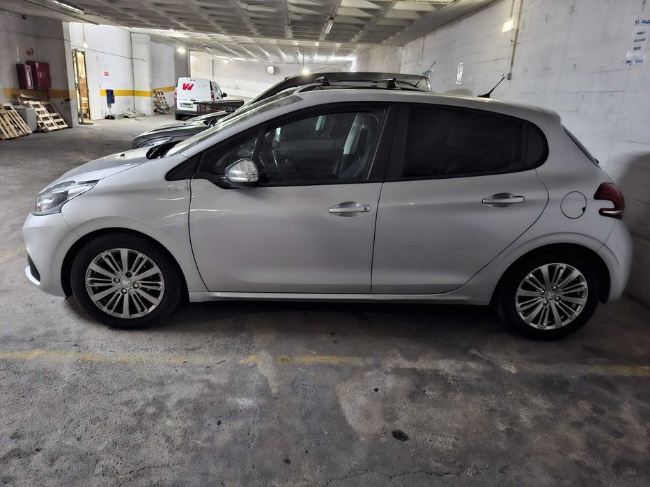 Peugeot 208 1.6 BlueHDi 75cv - 2017 - 172.424km