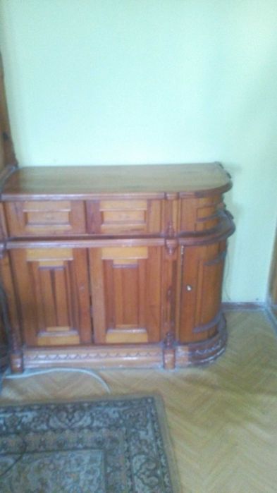 В связи продажи кв. Распродаю мебель