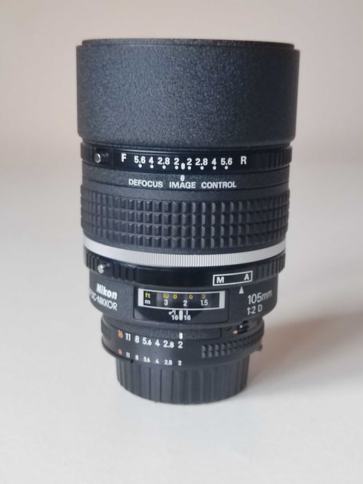 Nikon AF DC 105mm f/2 D