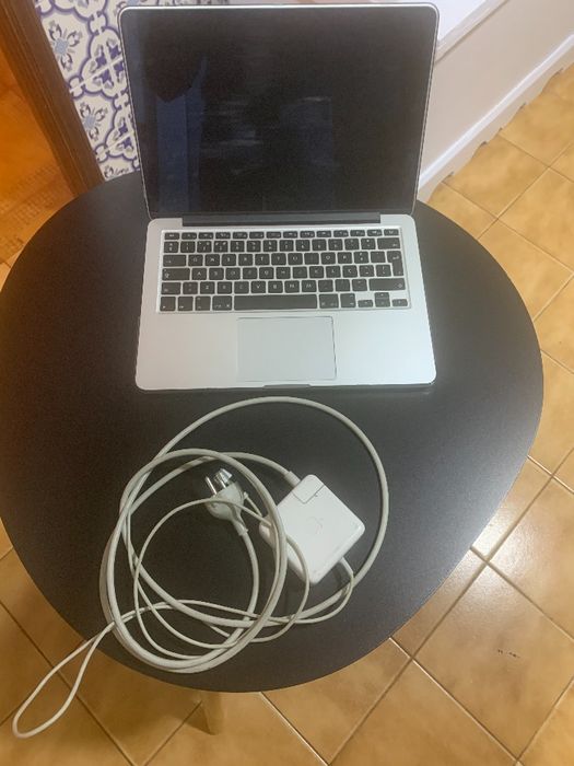 Macbook Pro 13 Mid 2014 i7/8Gb/256Gb