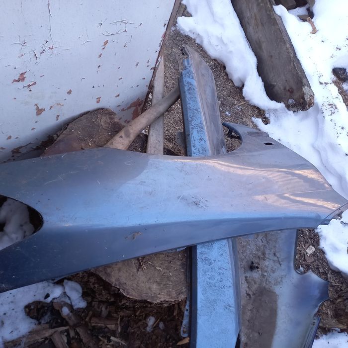 Продам крило пежо 607