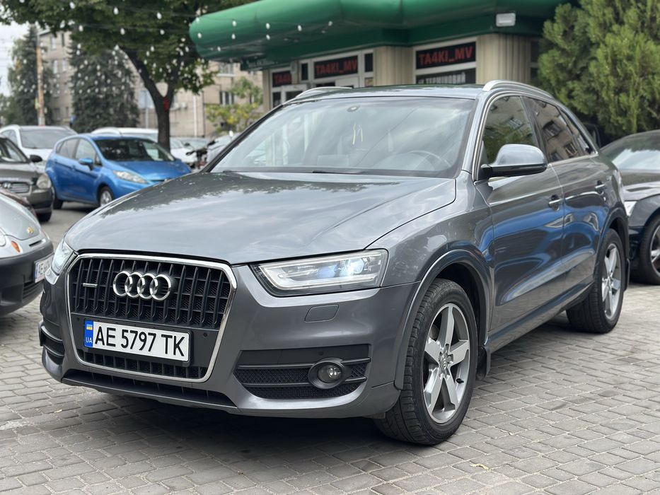 Продам Audi Q3 2015