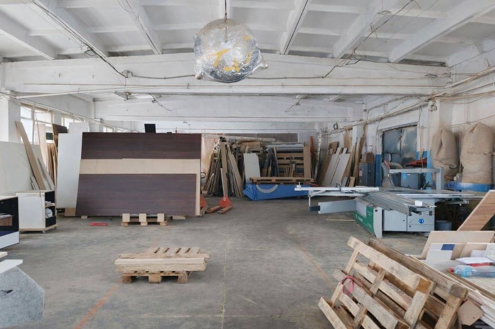 Виробничо складське приміщення 1500м2, Радистів 64