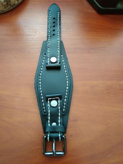 Продам кожаный ремешок для наручных часов
