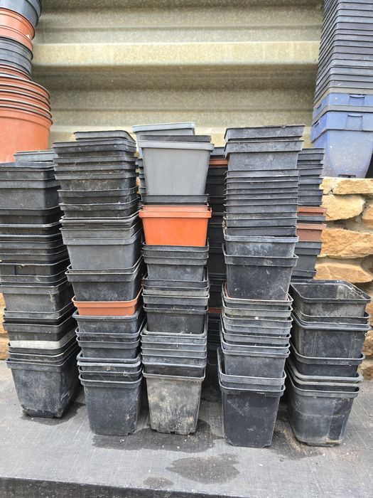 180+технических горшков 9*9*9см одним лотом