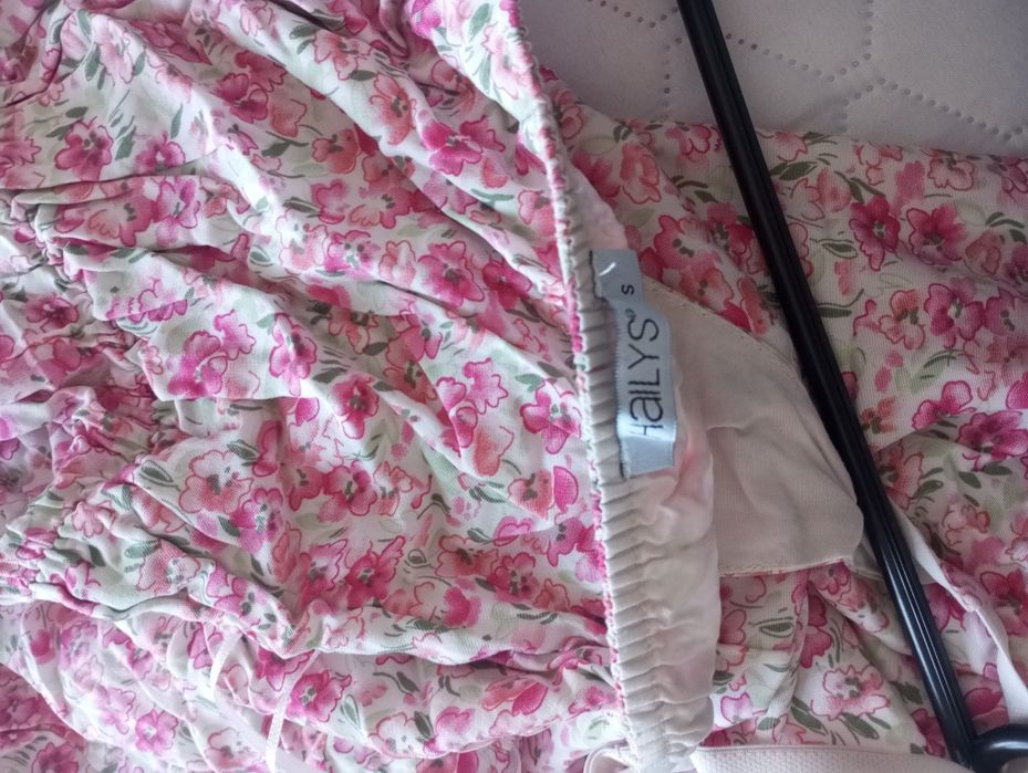 Długa letnia sukienka