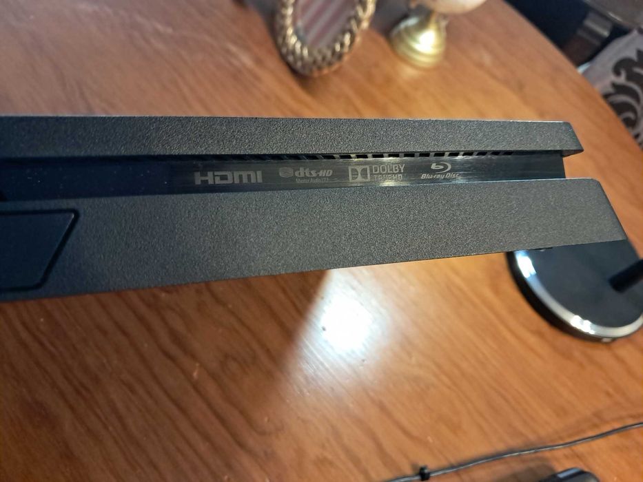 PlayStation 4 | PS4 Slim 500GB Preto