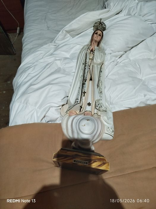 Nossa senhora com 60 cm