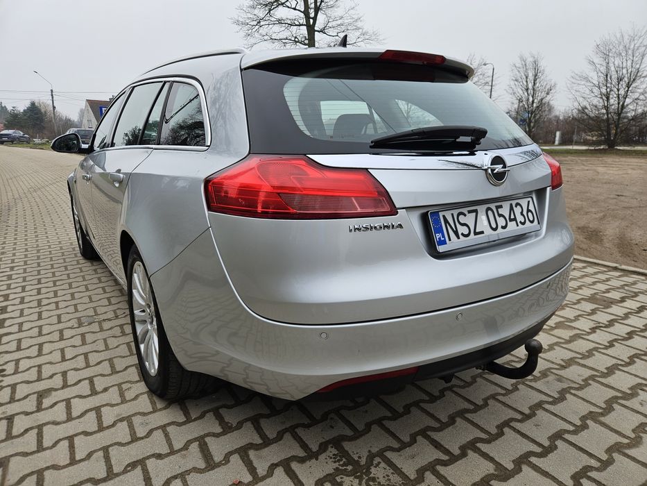 Opel Insignia 1.6 benzyna, 2010r.  ładny, zadbany