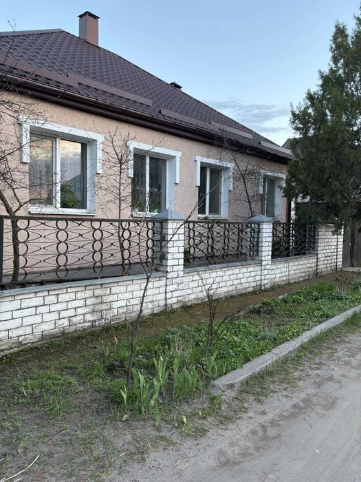 Продаж дома в Изюме