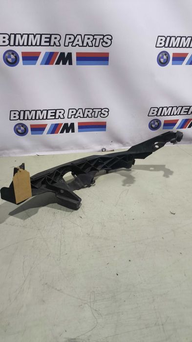 Guia Farol BMW Serie 3 (E90/E91) Direito Pré-LCI 7116.708