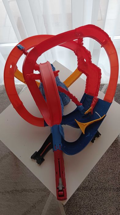 Hot Wheels City Zestaw Ucieczka z wulkanu