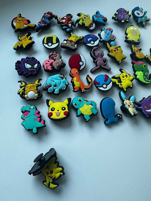 Pins para Crocs POKEMON