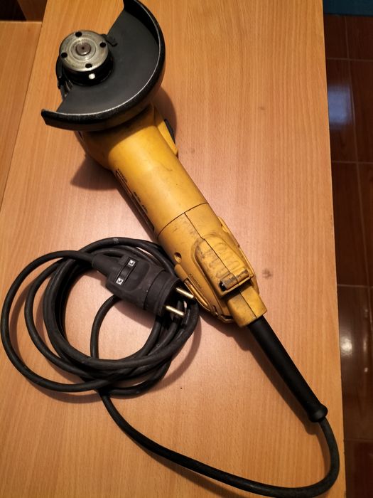 Rebarbadora DeWalt de 1400w