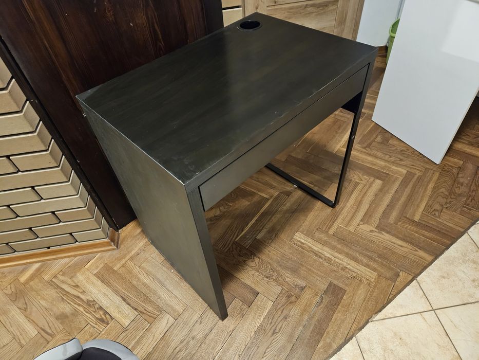 Biurka komputerowe młodzieżowe