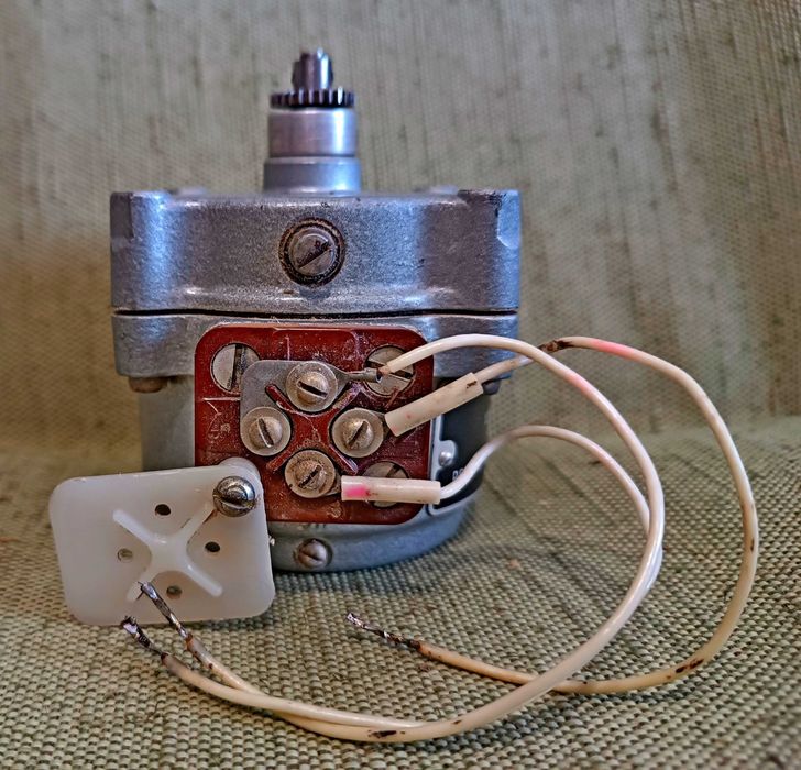 Двигатель синхронный СД 54