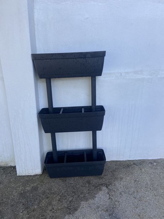 Vendo floreira vertical