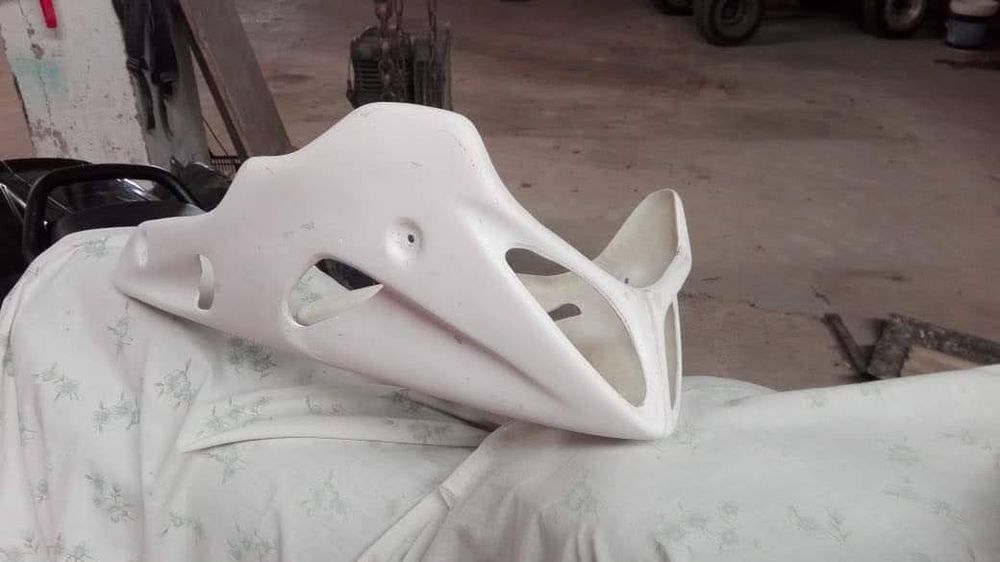 Bico de pato Honda Hornet 600