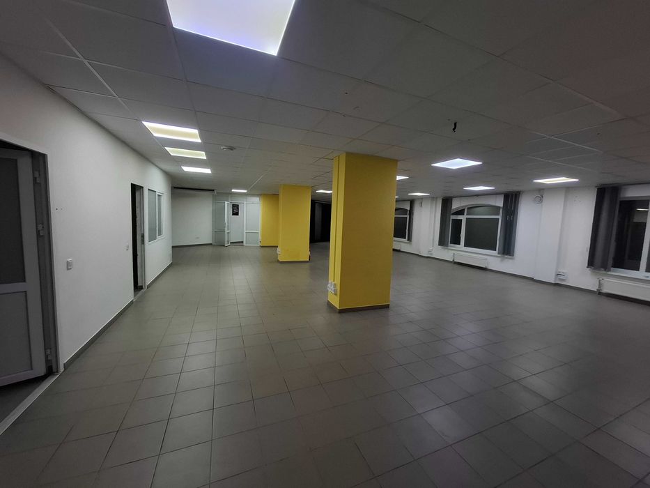 Оренда приміщення по вул. О. Дашковича, центр міста — 350 грн/м²