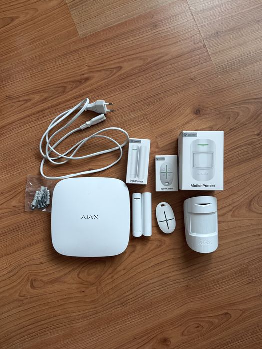 Ajax StarterKit white комплект охранной сигнализации