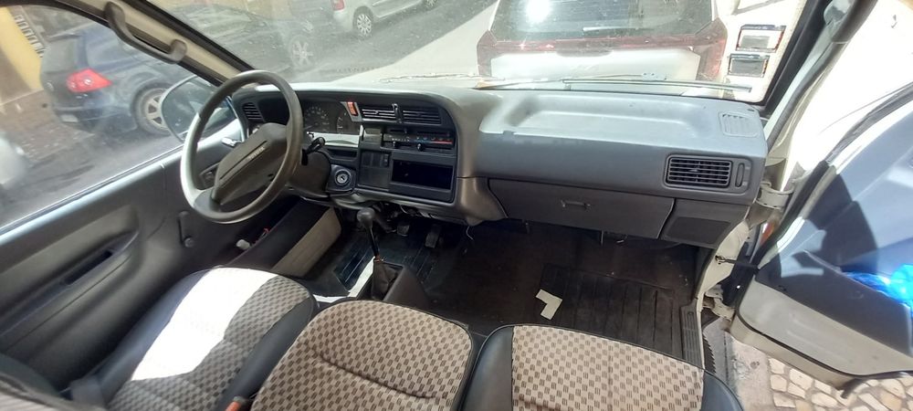 Toyota Hiace 1993 | 2.5D | Mecânica Impecável (Ler Até ao Fim)