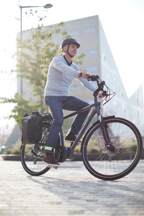 BICICLETA ELÉTRICA DE CIDADE ELOPS 940 E DE QUADRO ALTO