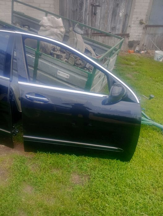 Mercedes r klasa w251 drzwi przednie prawe c197