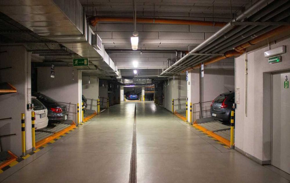 Miejsce postojowe w garażu podziemnym przy ul. Gajowej/Dyrekcyjnej
