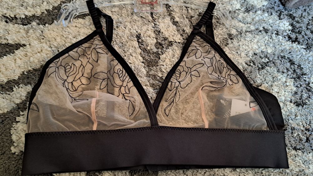 Biustonosz beldona by triumph w rozmiarze  75B, braletka bez fiszbin